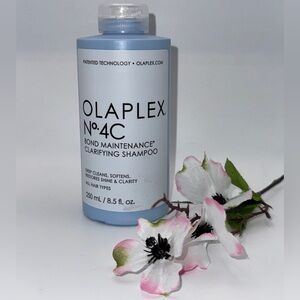 Olaplex No.4C Bond Maintenance Clarifying Shampoo